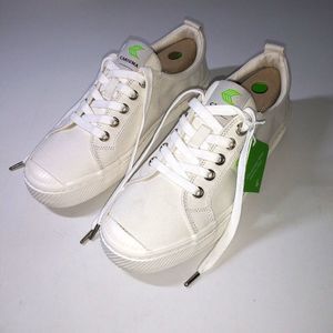 Cariuma Sneakers OCA Women’s 7.5 Men's 6 Low Off White Canvas